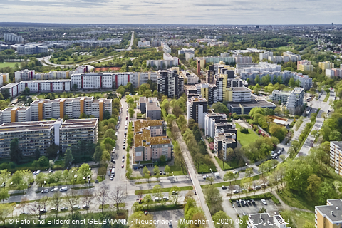 08.05.2021 - das Marx-Zentrum und Wohnanlage am Karl-Marx-Ring 52-62