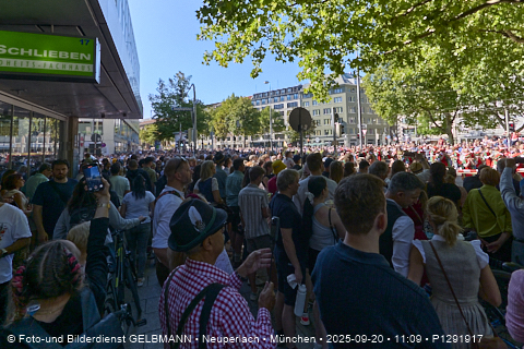 20.09.2025 - Stachus und Oktoberfestumzug