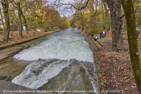 03.11.2025 - Die Eisbachwelle ist keine Welle mehr