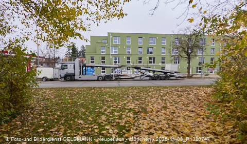 08.11.2025 - Blaue Welle und Neubau an der Heinrich-Wieland-Straße