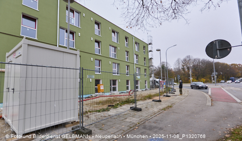 08.11.2025 - Blaue Welle und Neubau an der Heinrich-Wieland-Straße