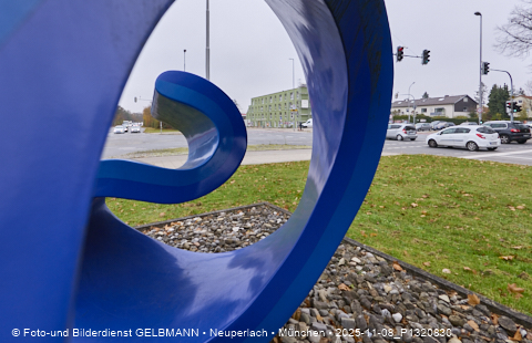 08.11.2025 - Blaue Welle und Neubau an der Heinrich-Wieland-Straße