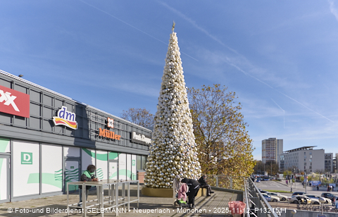 12.11.2025 - Unser Weihnachtsbaum am PEP